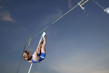 IM体育官方平台-奥运周期关键战之夜，基耶萨关键战不手软