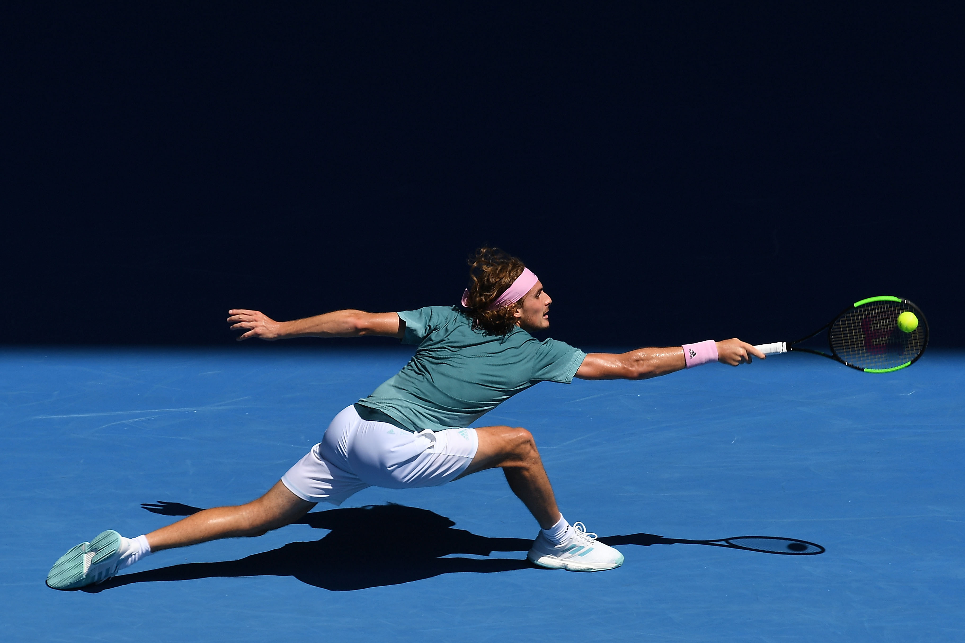 IM体育注册链接-关于英国网球队绝地反击澳大利亚网球队，西西帕斯关键制胜的信息