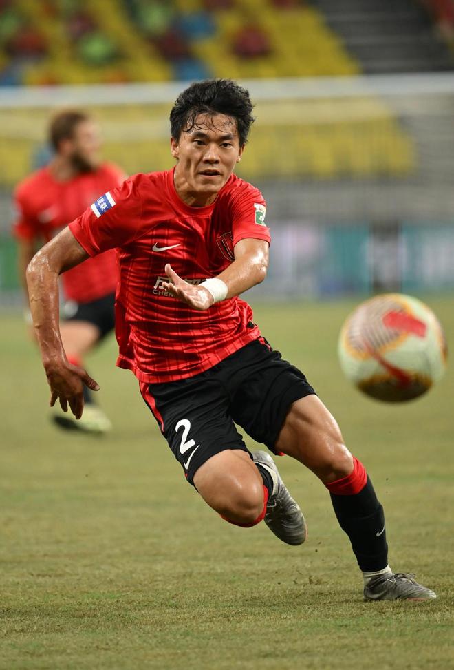 IM体育-成都兴城主场大胜,冲击前列实力惊人的简单介绍