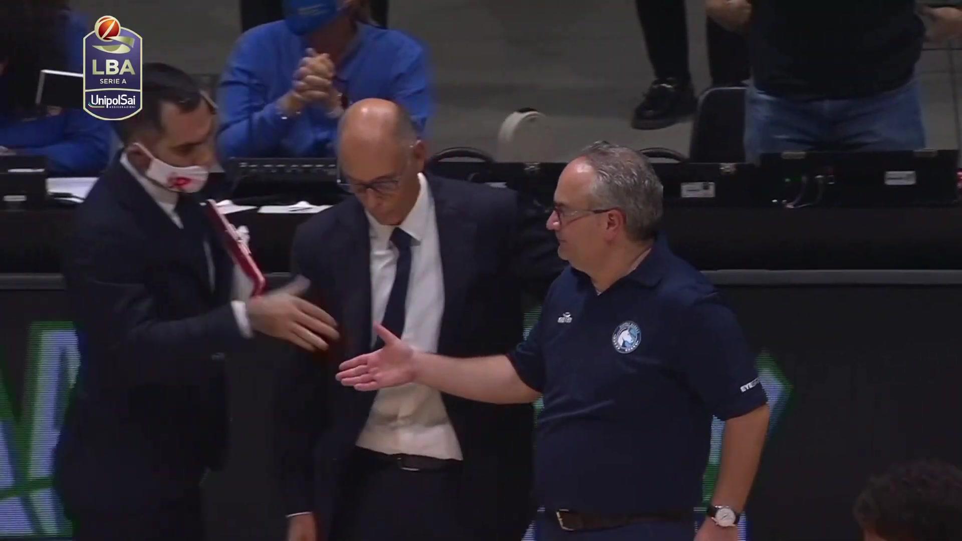 IM体育官方网站-意大利篮球联赛战绩不佳，球队面临挑战