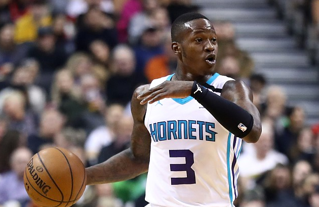 IM体育社区互动入口-猛龙低迷难振，连败三场，季后赛压力大增的简单介绍