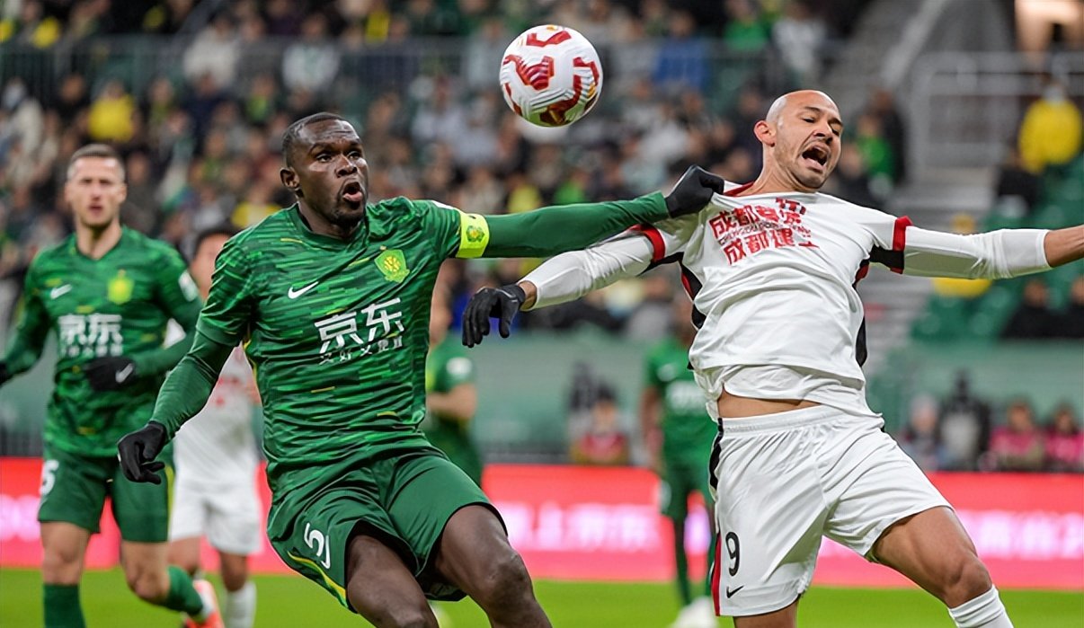 IM体育官方网-展翅高飞鲁能客场击败死敌国安，保级路上扬眉吐气