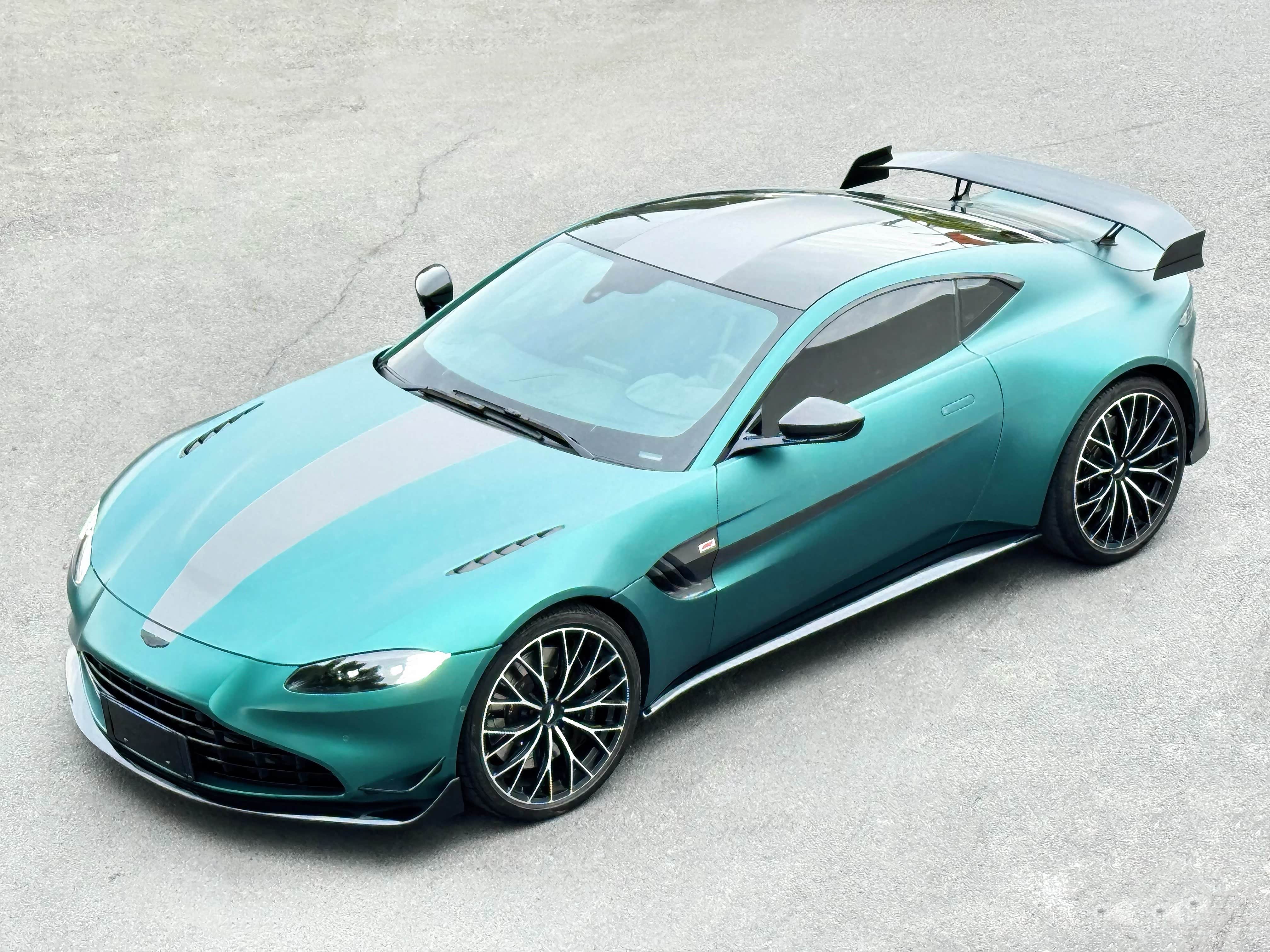 IM体育官方网站-哈斯车队轻取阿斯顿马丁，汉密尔顿扛起全队的简单介绍